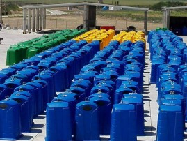 Polyethylencontainer zur Mülltrennung - 8